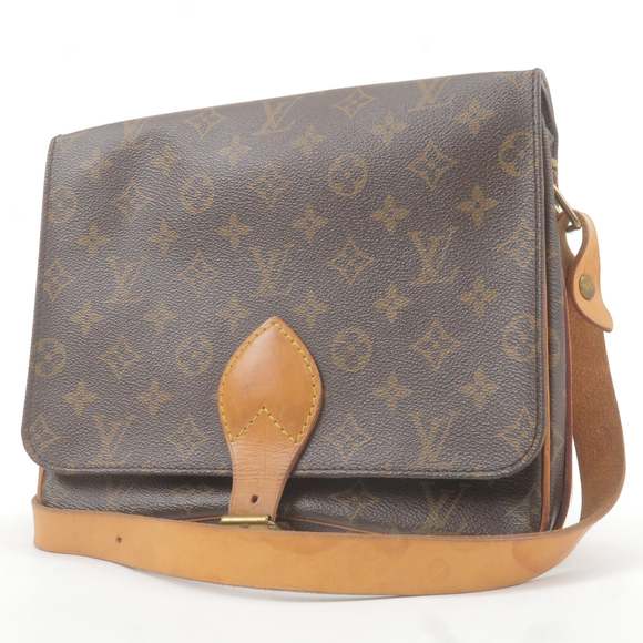 LOUIS VUITTON Monogram Cartouchiere 26 Crossbody Bag M51252 - Picture 4 of 16